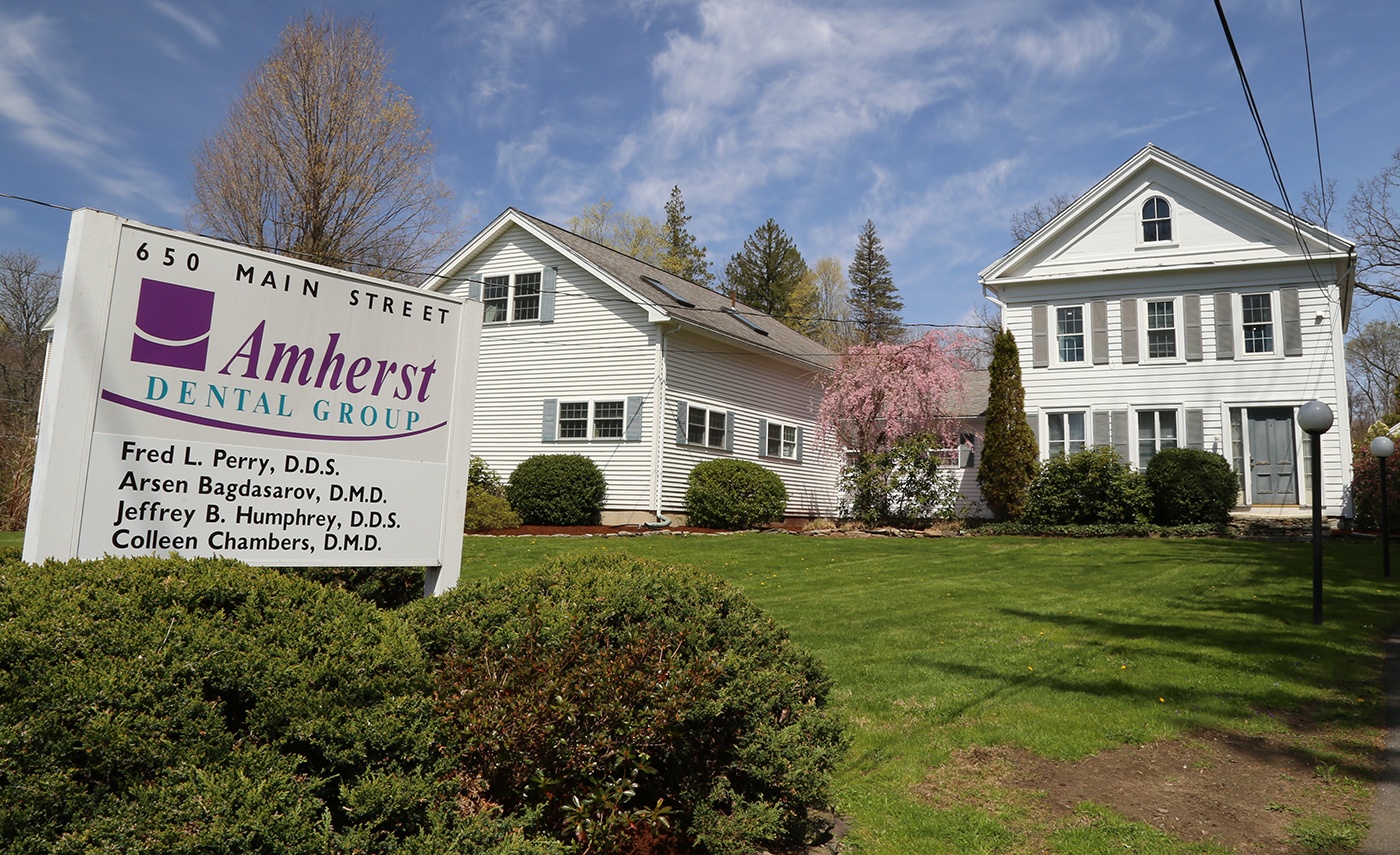 Amherst Dental Group outdoor sign