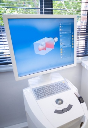 Digital dental restoration design on chairside computer
